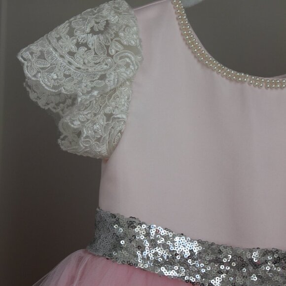 Pink Tulle and Lace Party Birthday dress for toddler girl Christmas/New Year's - Picture 4 of 7